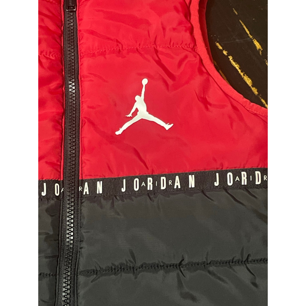 Boys Jordan Puffer Vest size 6-7 Red Black - Picture 3 of 6